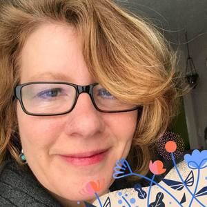 Meet your Posher, Elaine